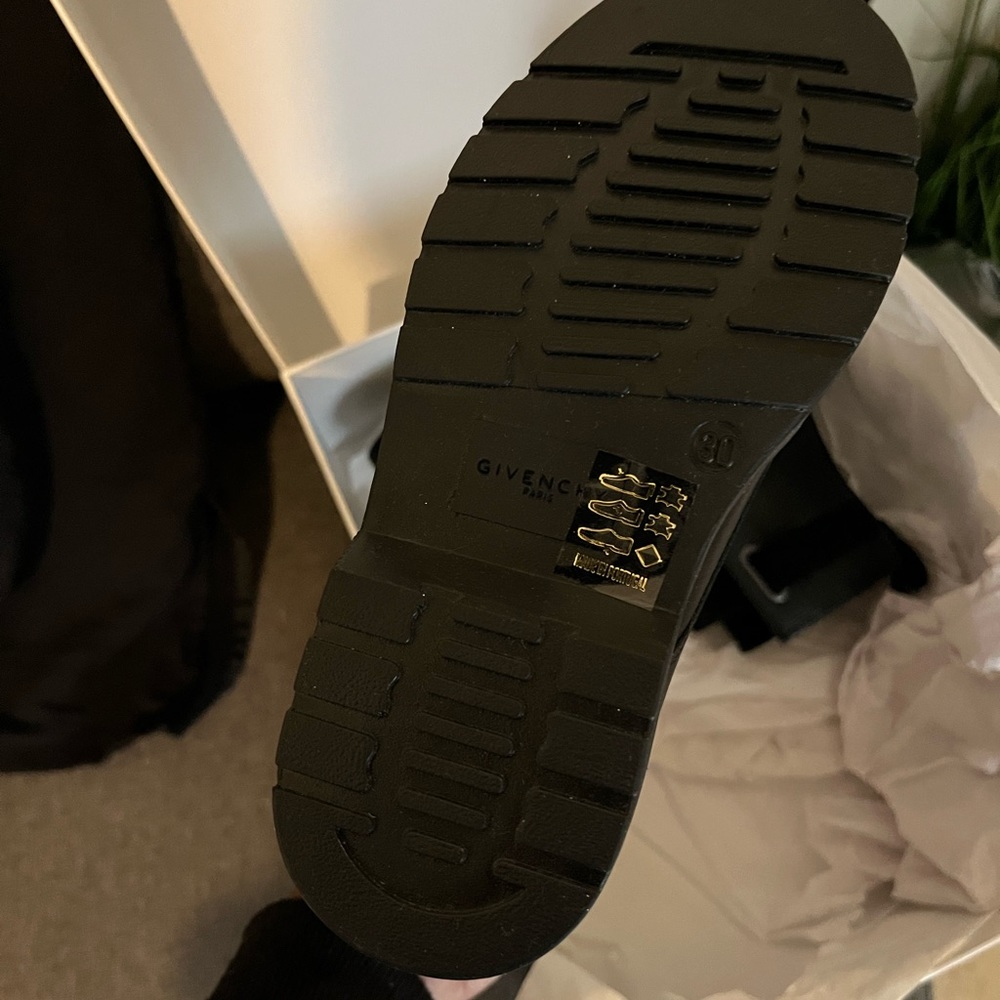 Givenchy kid boots - Picture 3 of 3